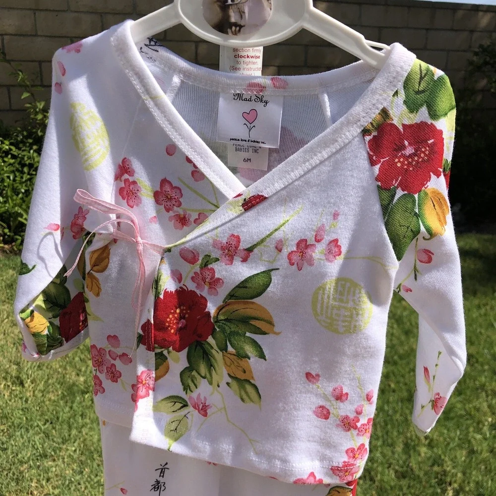 New 12 Month Kimono Layette Set Wrap Shirt Pants Babies Infants Toddler Infant‎